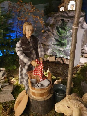 2020-01-18_10.36.56_Konzen_St._Peter_und_Pankratius,_Figuren_Lita_Mertens.jpg